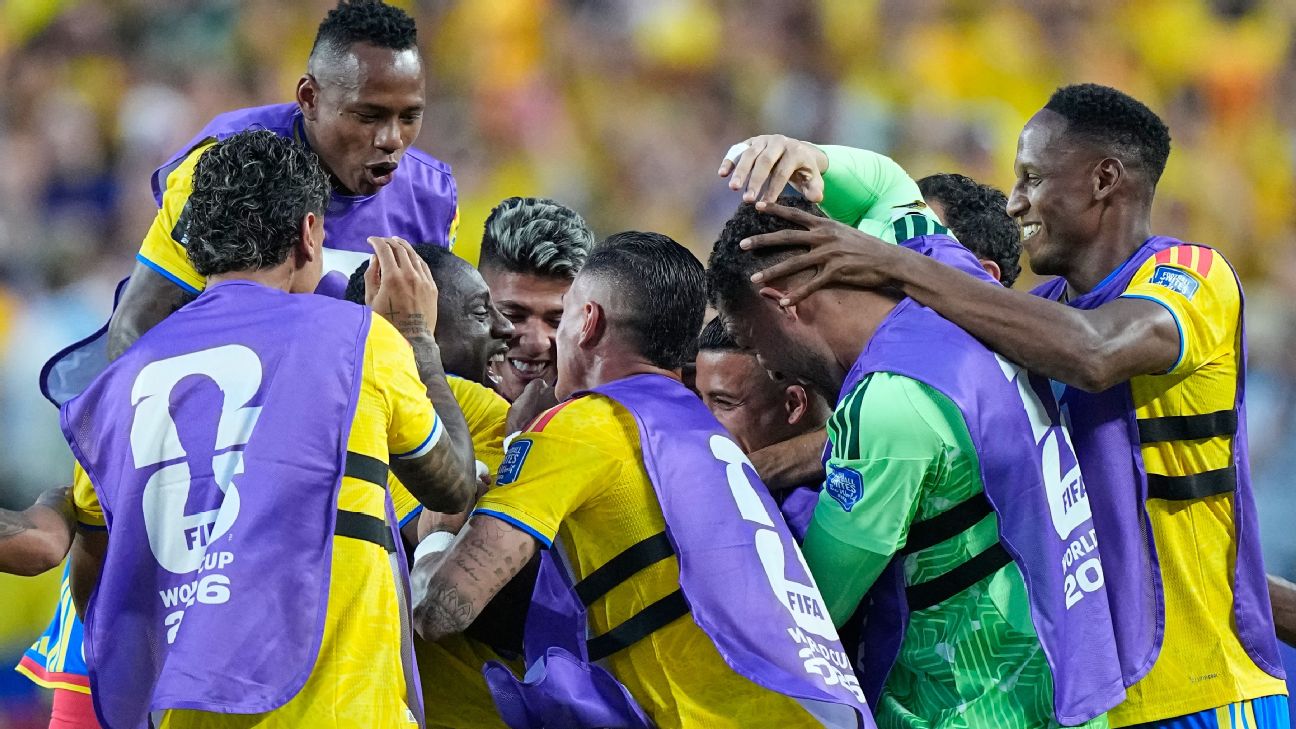 哥伦比亚力克加纳晋级世界杯16强，苏亚雷斯成关键